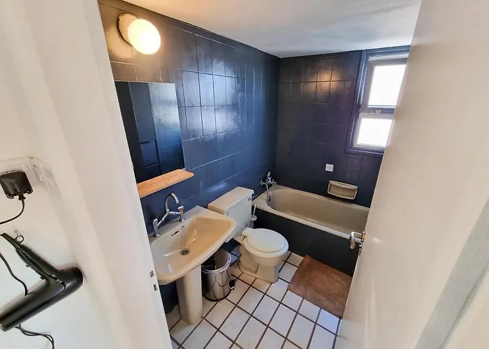 Gazde/Camere de închiriat View