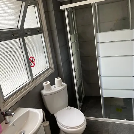 View Δωμάτια σε οικογενειακή κατοικία